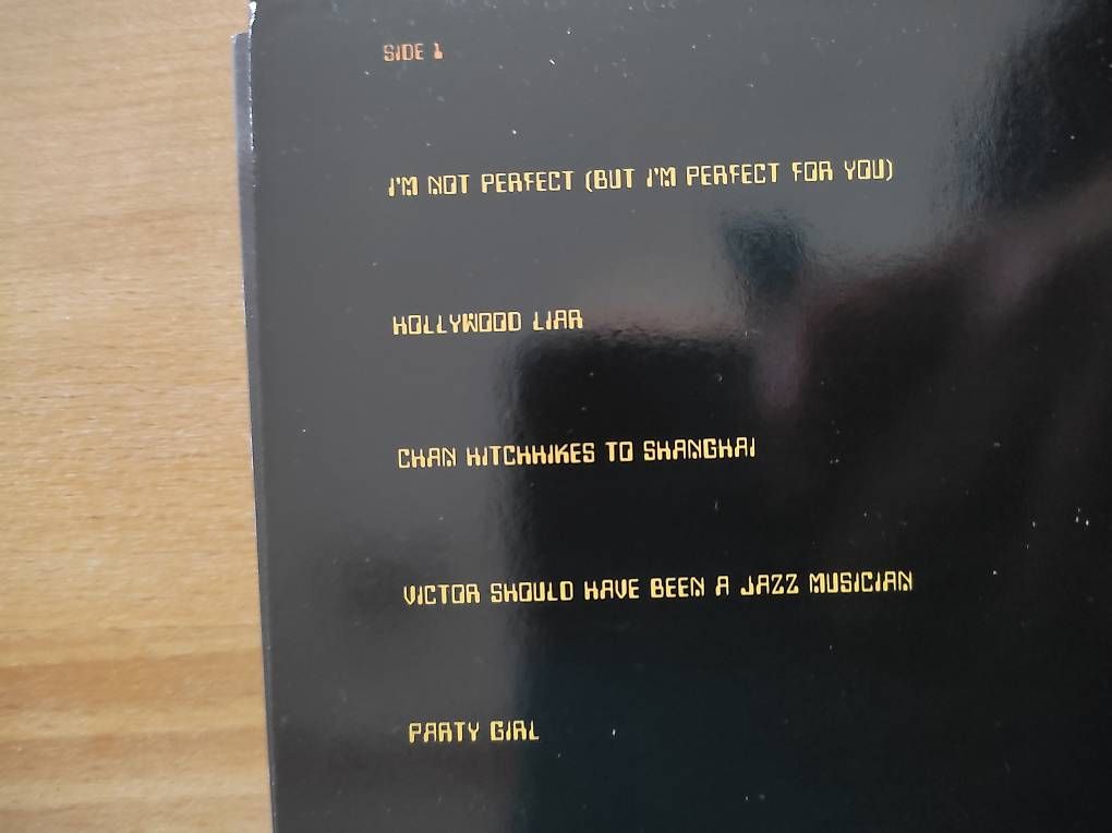 Dischi in vinile: LP Vinyl, GRACE JONES, Inside story – Usato da Zielebach venduto da Teneristi 2