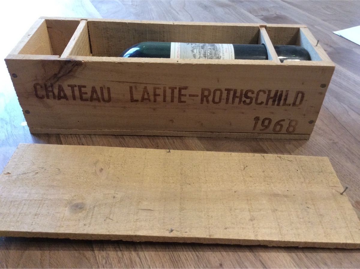 Lafite Rothschild Vino: Chateau laffite Rotschild 1968 – Nuovo e nell'imballaggio originale da Schmitten FR venduto da Moscasto 3