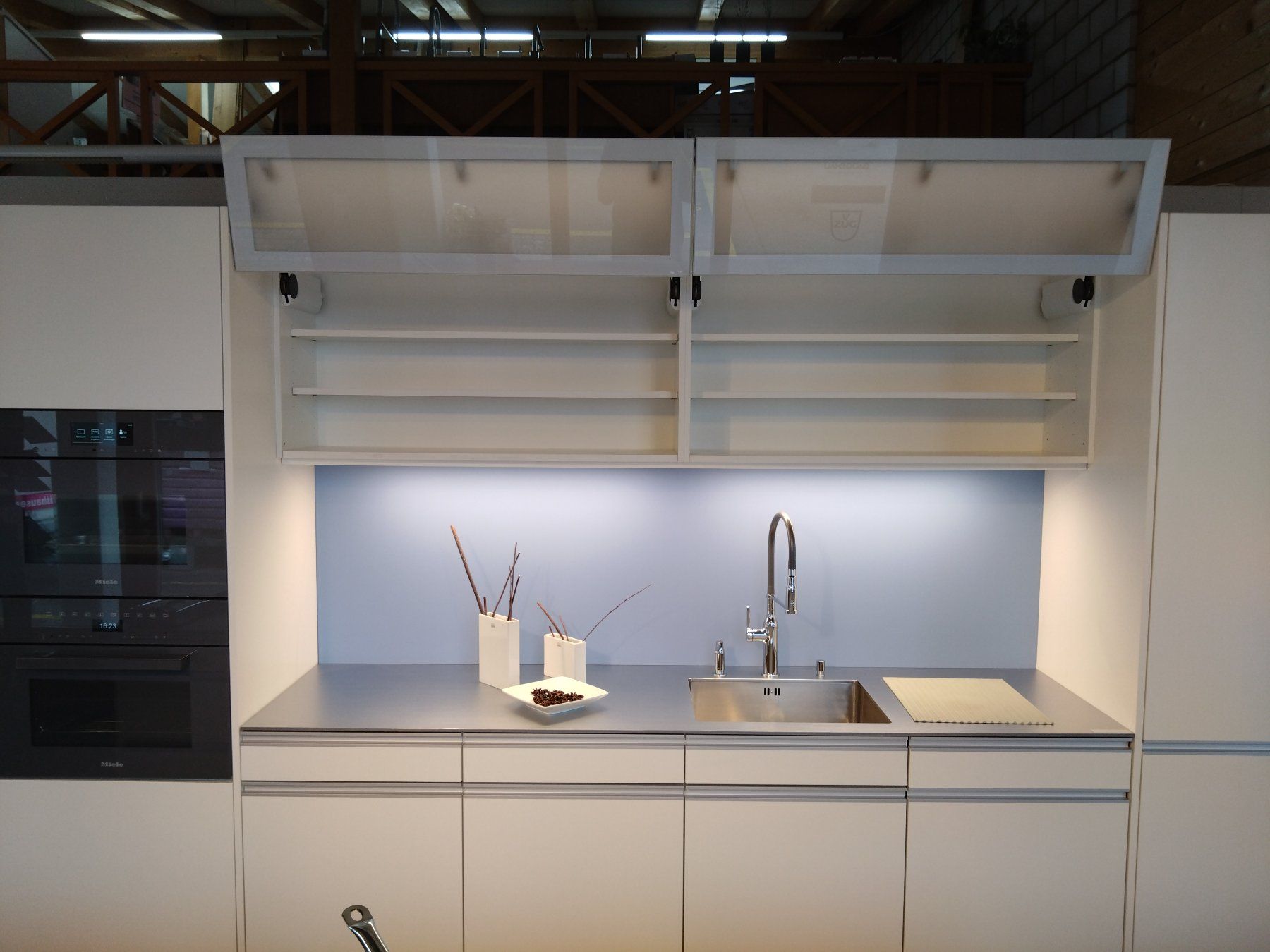 Komplettküchen: Ausstellungsküche – Neu (gemäss Beschreibung) aus Güttingen von eha_275h 4