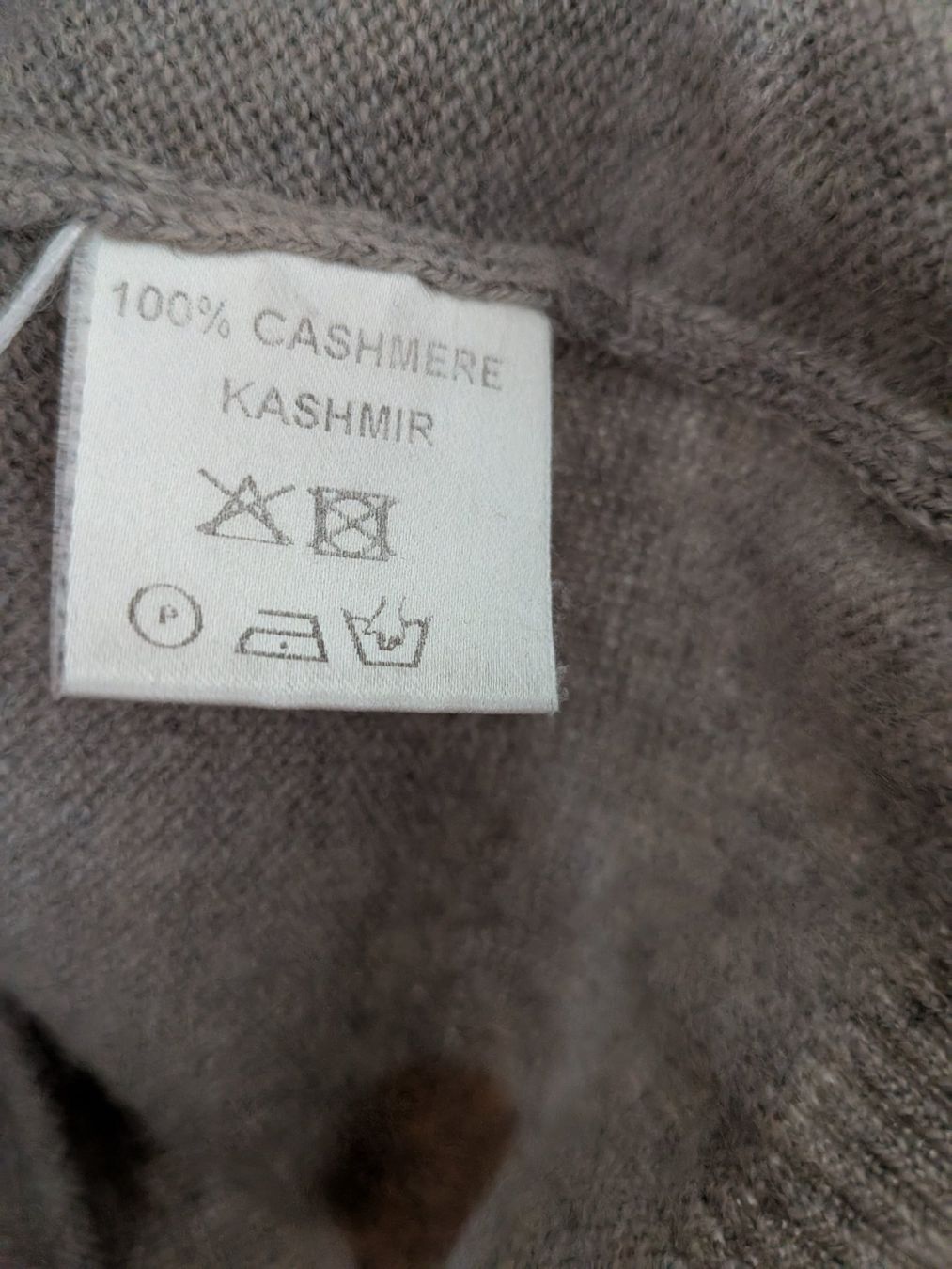 Maglioni & Felpe: Bruno Manetti Kurzarm Cashmere Pullover – Usato da Emmen venduto da magelan 3
