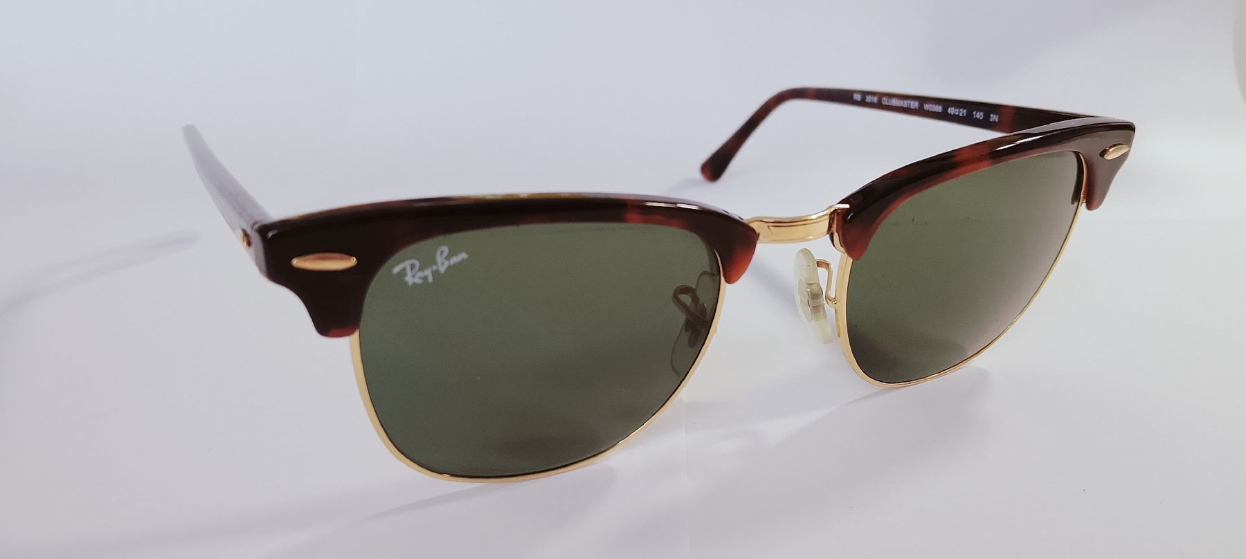 Ray-Ban Lunettes & Verres: Neue Ray-Ban Clubmaster Sonnenbrille  – Neuf (Voir description) à Biel/Bienne par Vintage-timearts