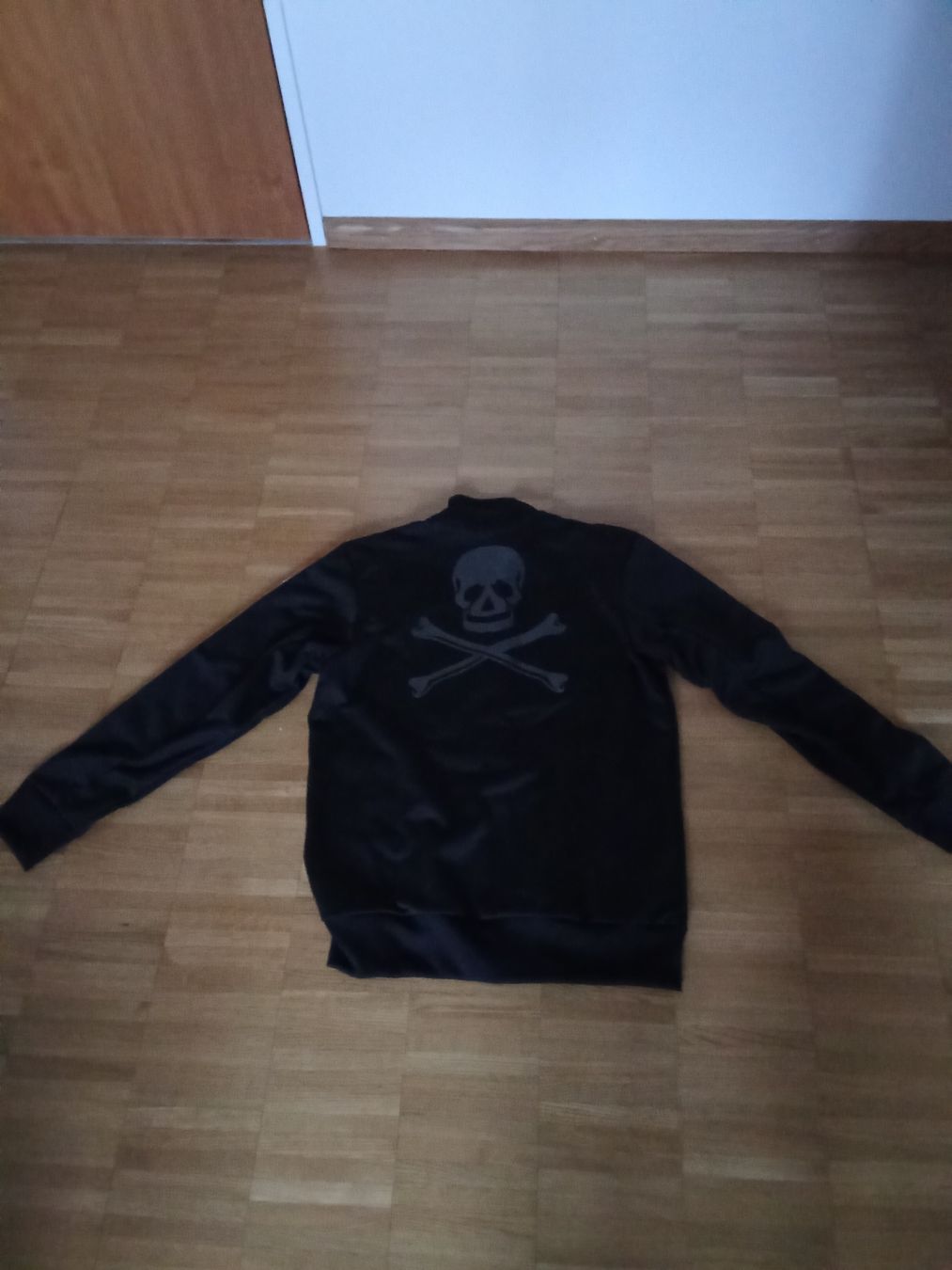 Adidas Giacche: ORLANDO PIRATES JACKE M – Usato da Bretzwil venduto da Ulas5757 2