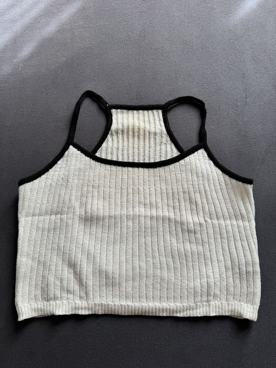 Bershka Lotti di vestiti: Hose mit Sommeroberteil – Usato da Berikon venduto da sam_5zxf 4