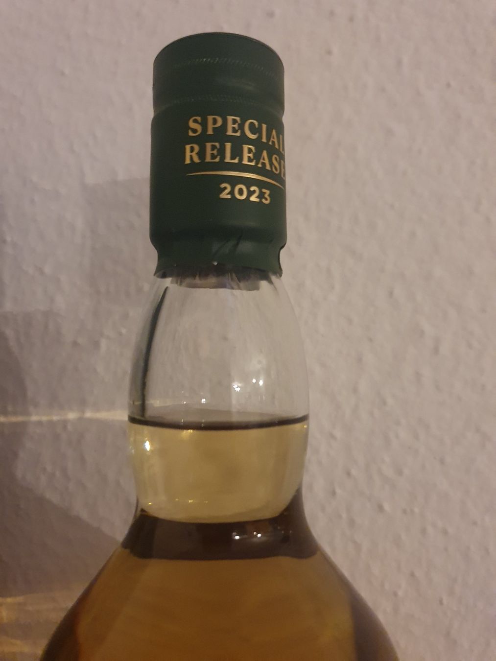 Lagavulin Bevande alcoliche: Lagavulin 12y Cask Strength Limited Edition 2023 – Nuovo e nell'imballaggio originale da Langnau am Albis venduto da jer_pm72 3