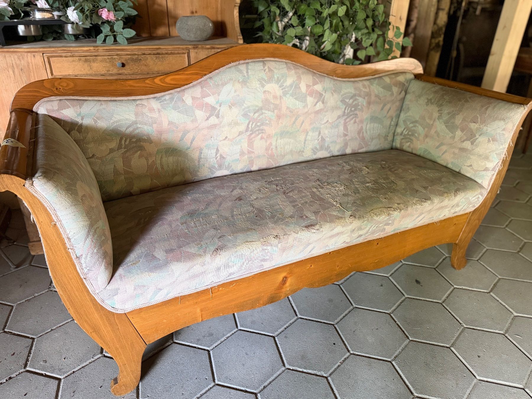 Divani: Sofa antik – Usato da Hettenschwil venduto da tobee62