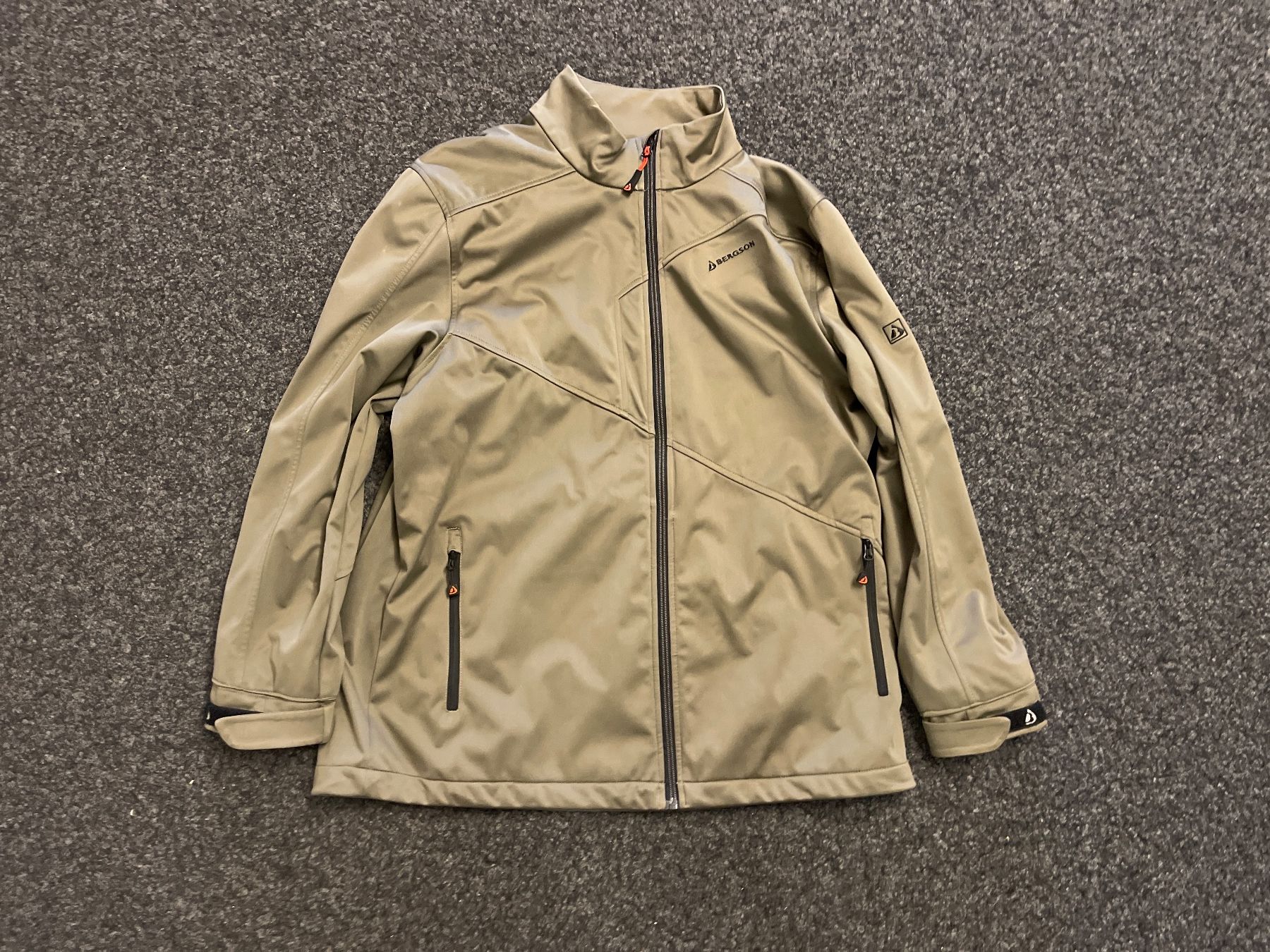 Giacche: Bergson Softshell Jacke, Herren Gr. 56 - Top Zustand! – Usato da Thun venduto da BanjoDan