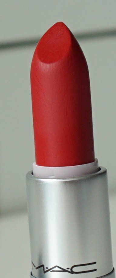 Make-up: MAC Ruby Woo Retro Matte Lippenstift-NEU – Neu und originalverpackt aus Zürich von sambaum 1