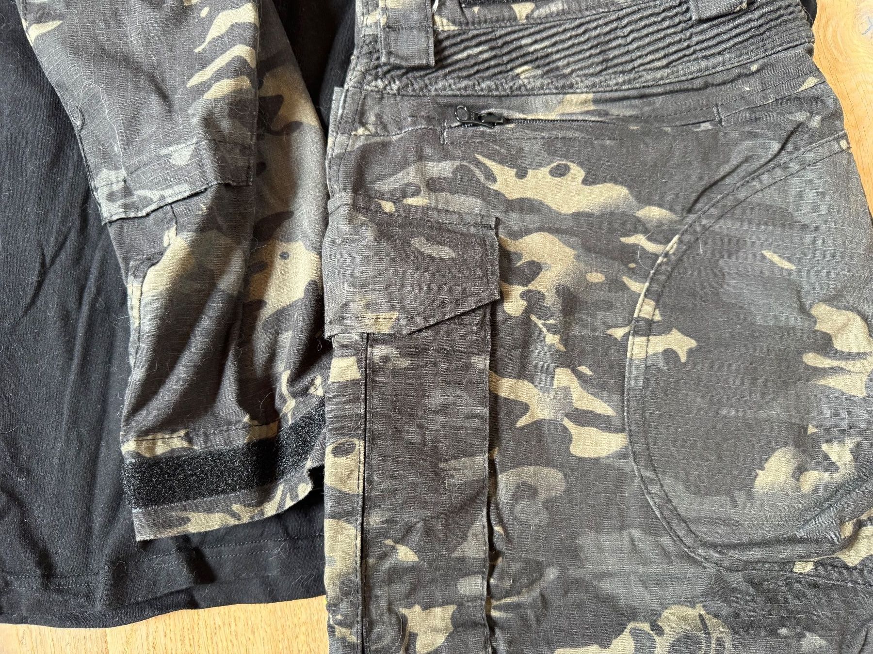 Uniformi: IDOGEAR Tactical Pants & Oberteil Gr. XL – Usato da Flawil venduto da hallyi 1