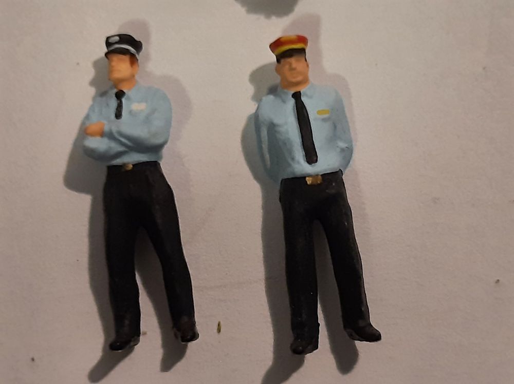 Modelleisenbahnen: Personen H0/H0m Bahnpersonal – Gebraucht aus Thun von Schwarzsee48 1