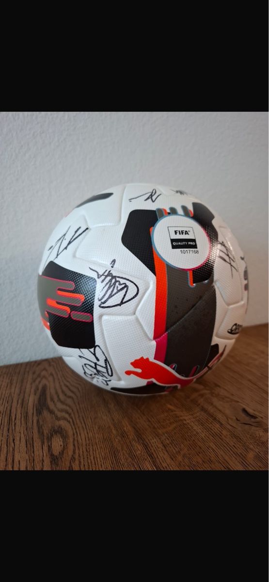 Puma Ballons: Puma Orbita 2 TB, signiert von der schweizer Nati – Neuf (Voir description) à Herrliberg par jud_mnn7 1