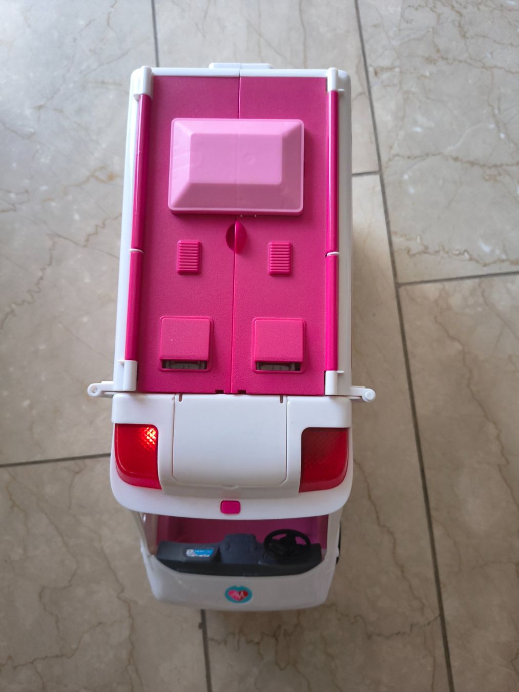 Giocattoli: Barbie Krankenwagen – Usato da Untersiggenthal venduto da Simsala7 3