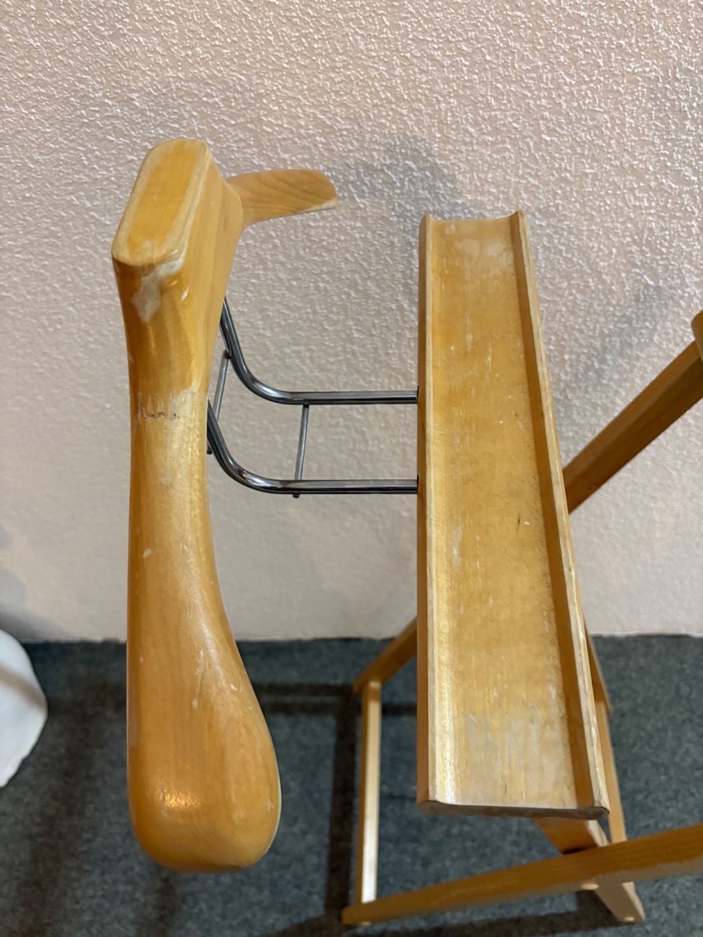 Guardaroba: Herrendiener – Usato da Bichelsee venduto da Noegg0 1