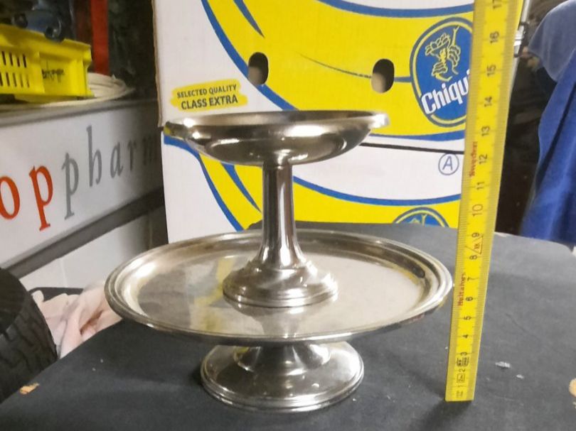 Tutte le decorazioni: Etagere Glanz – Usato da Hinwil venduto da Zom 3
