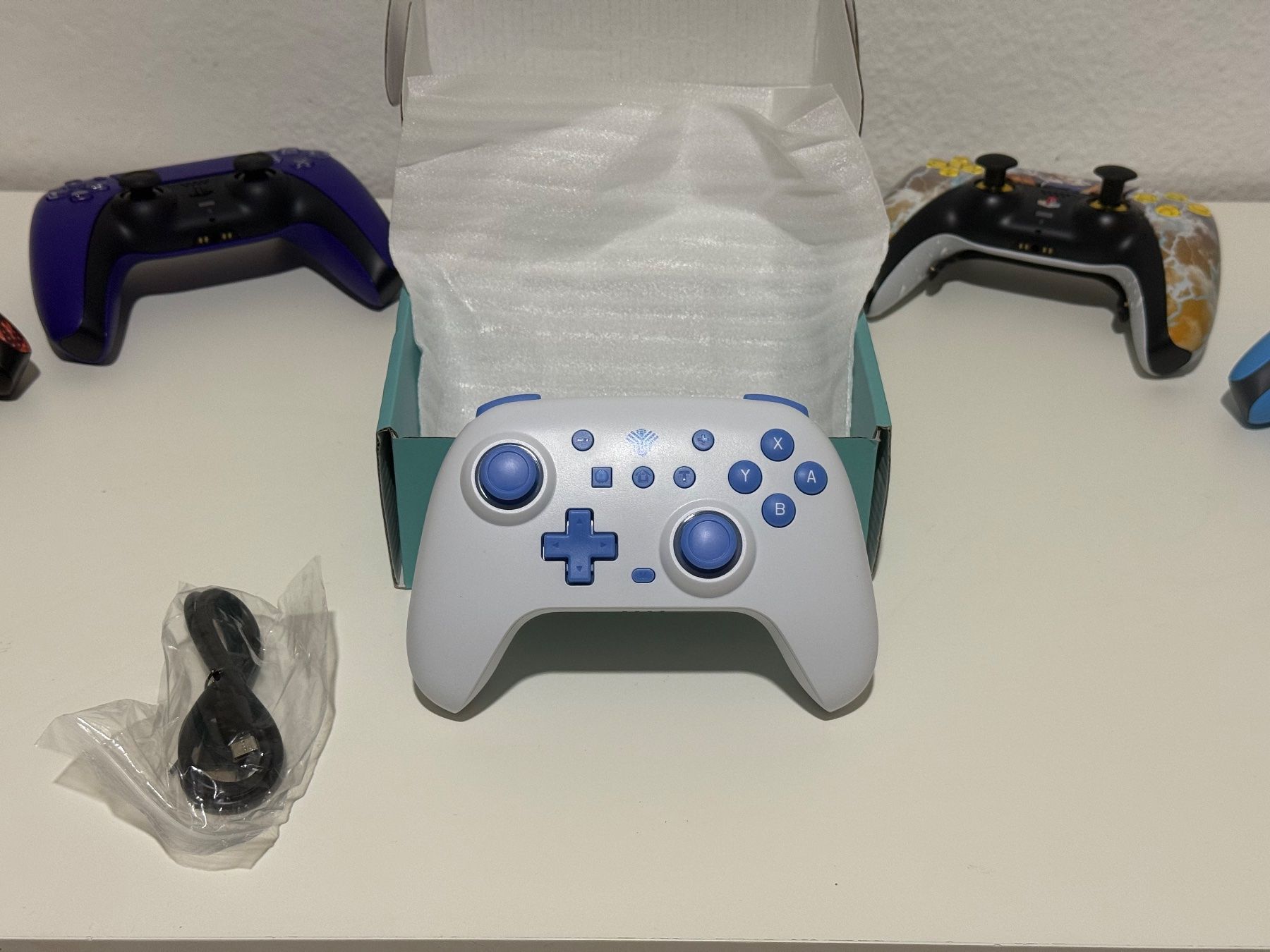 Controller: Neu! Nintendo Switch/Switch 2 Controller – Nuovo e nell'imballaggio originale da Würenlingen venduto da stojoski96