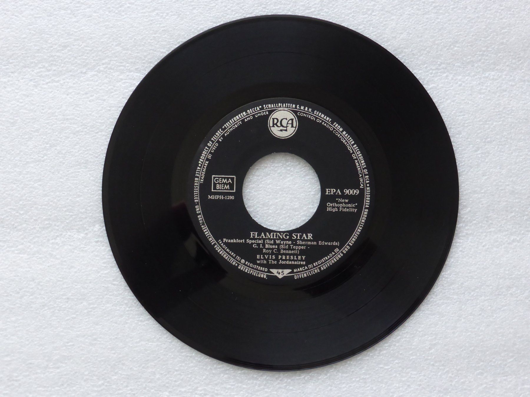 Schallplatten: Vinyl Single   EP   ELVIS PRESLEY – Gebraucht aus Küssnacht am Rigi von Mondkinder 2