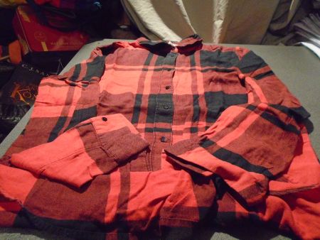 Bluse Grösse 36, H&M, rot/schwarz kariert, lange Arme