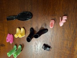Barbie Schuhe, Bürste und Kamera Zubehör Set