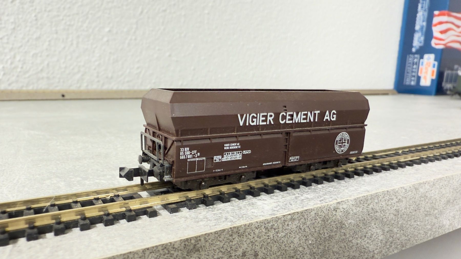 Trix Modellini di ferrovie: Trix Güterwagen Vigier Cement  Spur N – Usato da Windlach venduto da Kelebra