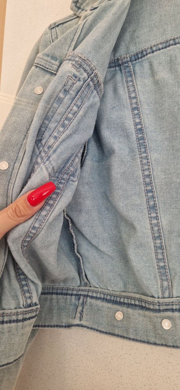 H&M Jacken: Veste en jeans courte taille 34/36 – Neu (gemäss Beschreibung) aus Versoix von aline_b 4