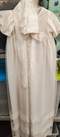 Festliches Taufkleid / Babykleid mit Haube, Top Zustand!