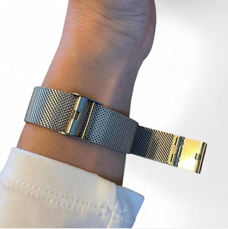 Orologi: silbrige Uhr von Pierre Cardin – Usato da Zürich venduto da cel_cw9k 3