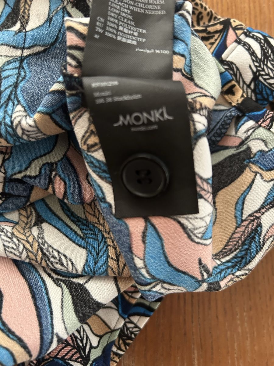 Monki Camicette: Bluse Monki Grösse L – Usato da chur venduto da corazon710 4