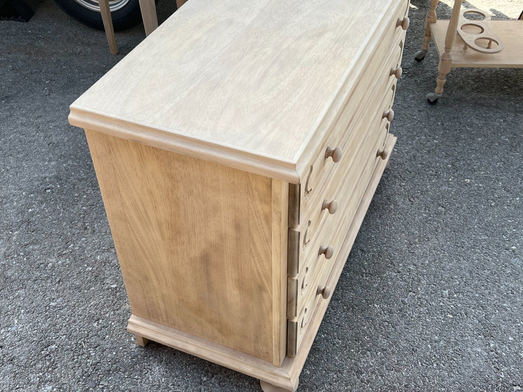 Kommoden: ART 1095-J Commode sablé – Gebraucht aus Pont-La-Ville von BCMGLEAL 2