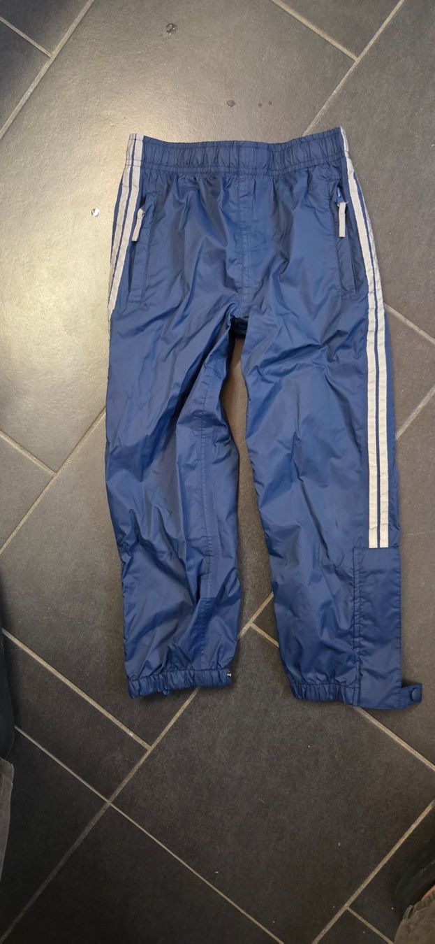 Pantaloni: Z  Regenhose Grösse 110 mit Netz – Usato da Bremgarten b. Bern venduto da Marge7979