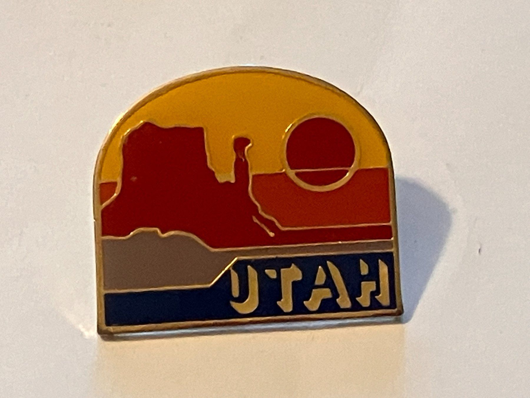 Placchette & Badge: 1 Pin Utah – Usato da Basel venduto da djwwpp