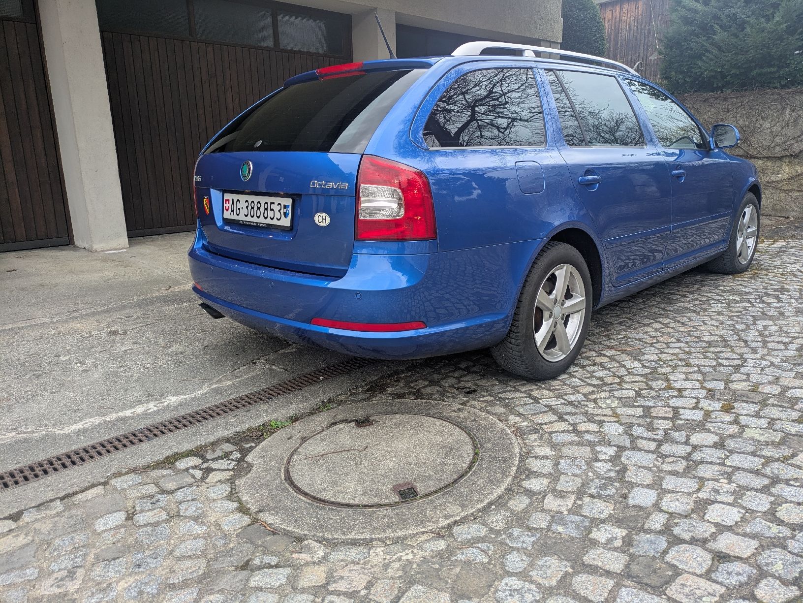 Skoda Autos: Skoda Octavia Combi RS – Gebraucht aus Widen von timon98 3