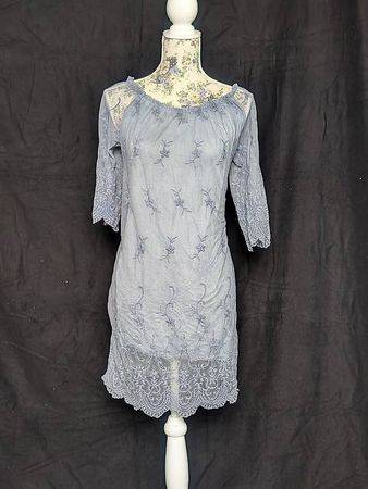 Blaues Sommerkleid mit Spitze Gr. ca. 38