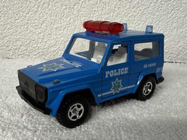 1:34 Mercedes 230GE Police von Majorette