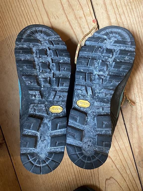 Scarpe da donna: Zustiegsschuhe – Usato da Ebnat-Kappel venduto da hae_x5tq 1