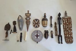 Tribal Art Konvolut Afrika/Ozeanien – Figuren, Masken, Kota