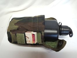 Schweizer Armee Feldflasche und Tragbeutel sehr sauber!