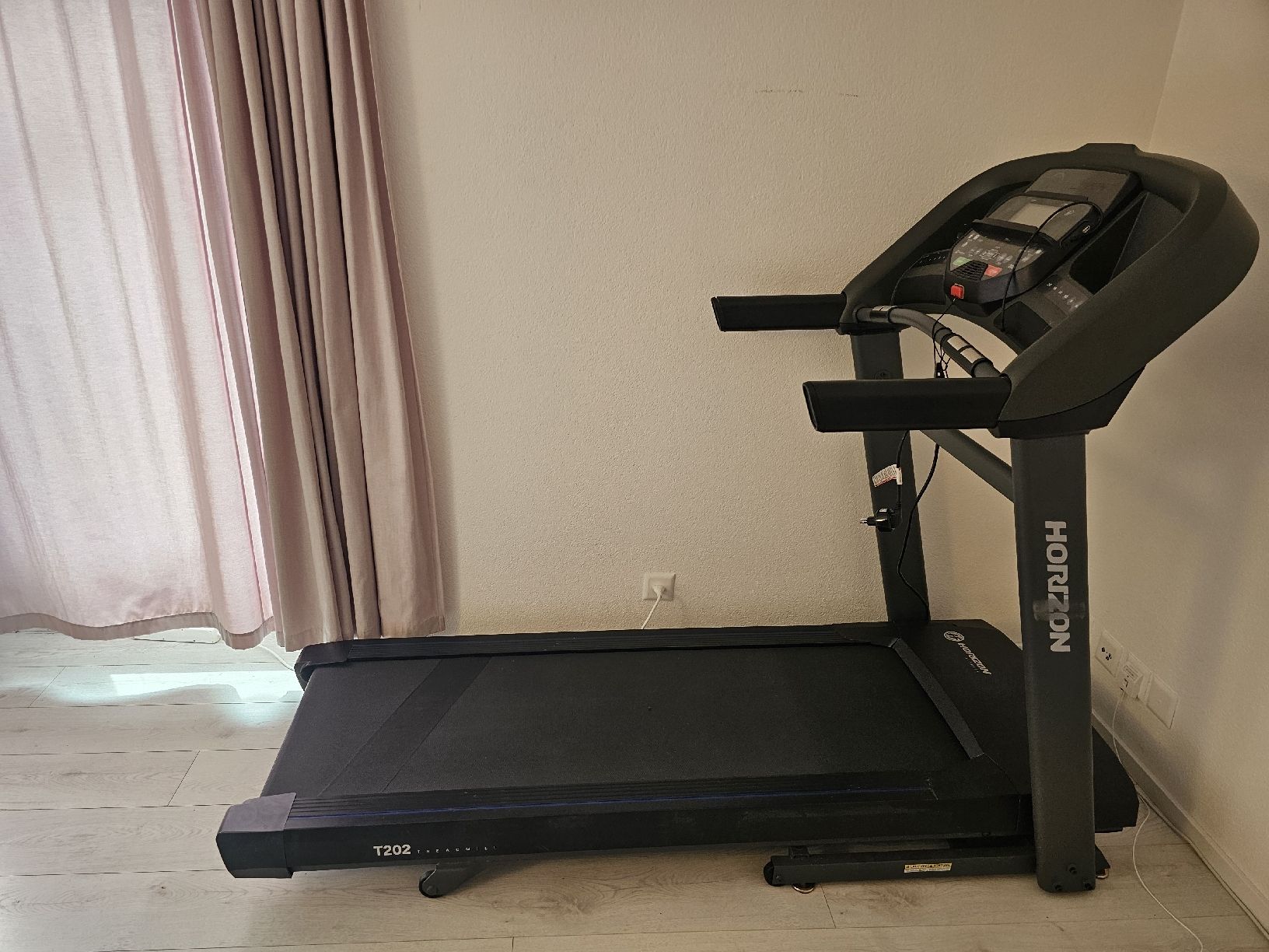 Horizon Hometrainer: Horizon T202 Treadmill Lightly Used – Gebraucht aus Chur von iul_7myr 4