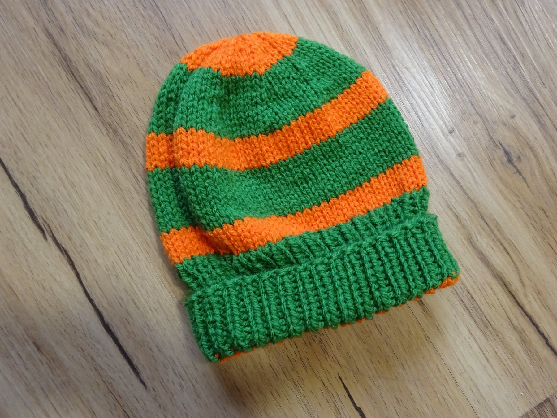 Altro abbigliamento per bambino: Lässige Kids-Strickmütze/Julia – Nuovo (secondo la descrizione) da Rothrist venduto da Valley1