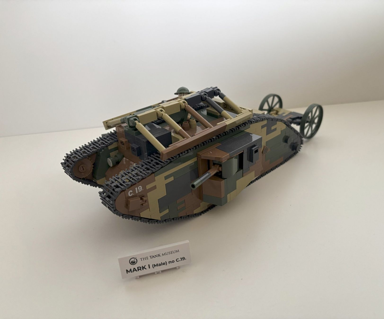 Cobi Kit di costruzioni: Cobi MARK 1 (Male) no C.19. – Nuovo (secondo la descrizione) da Estavayer-le-Lac venduto da Lor_tjg5 2