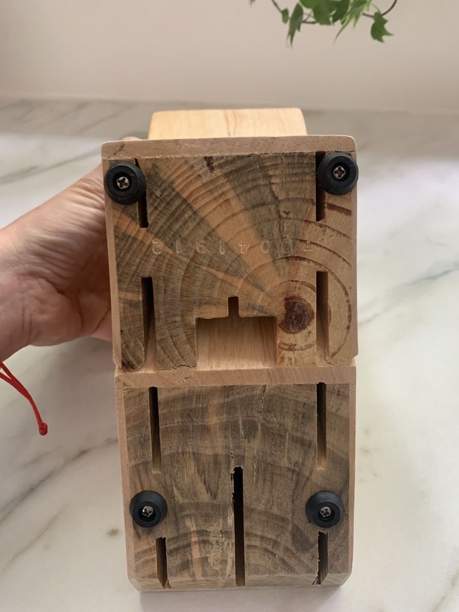 Coltelli: KITCHEN: Oak wood knives holder – Usato da Zürich venduto da Angela_Fashion_Lover 2