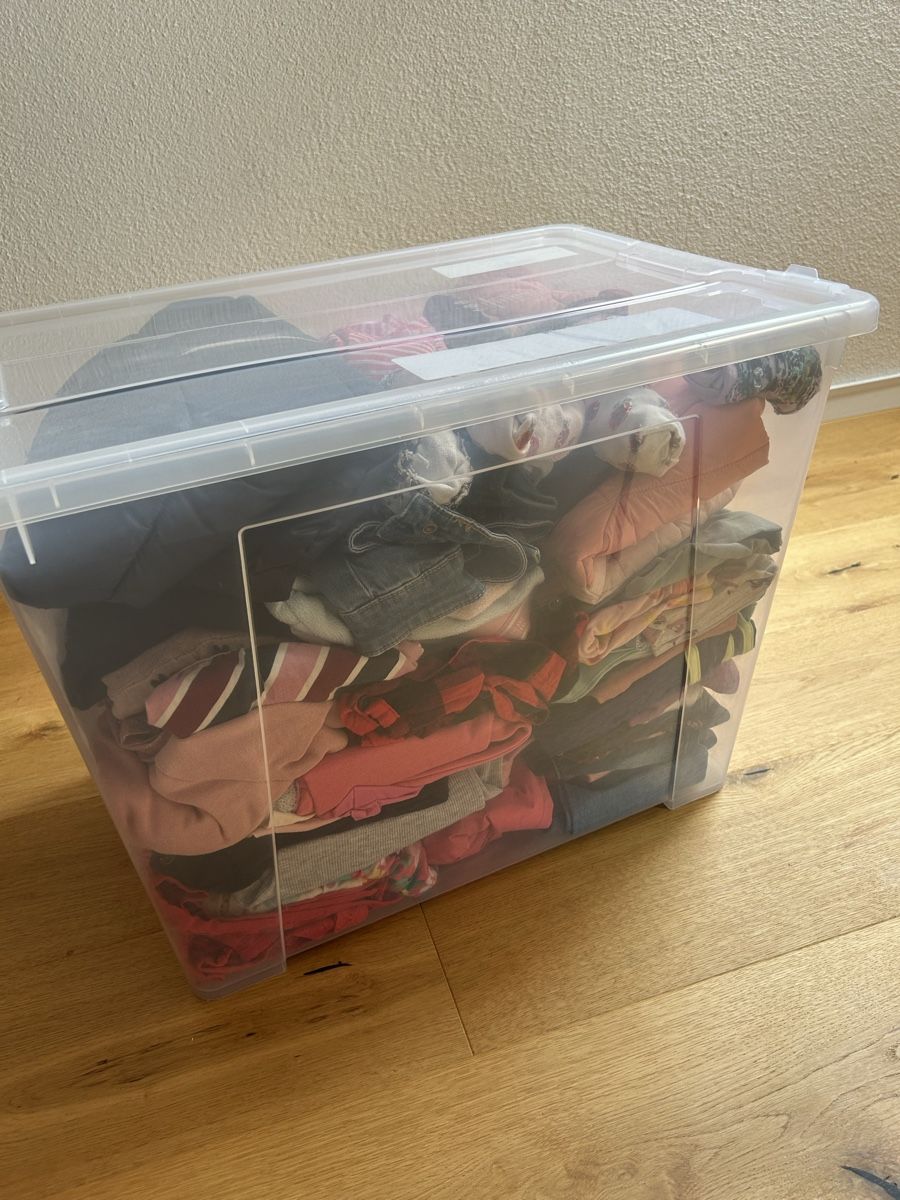 Lotti & Set di vestiti: Mädchen Kleiderpaket Grösse 110 – Usato da Oberlunkhofen venduto da doktor1313 1