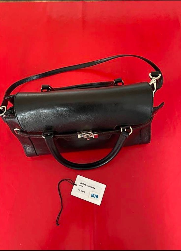 Borse da donna: Edle schwarze Ledertasche - neu! – Nuovo (secondo la descrizione) da Luzern venduto da Harikan 1
