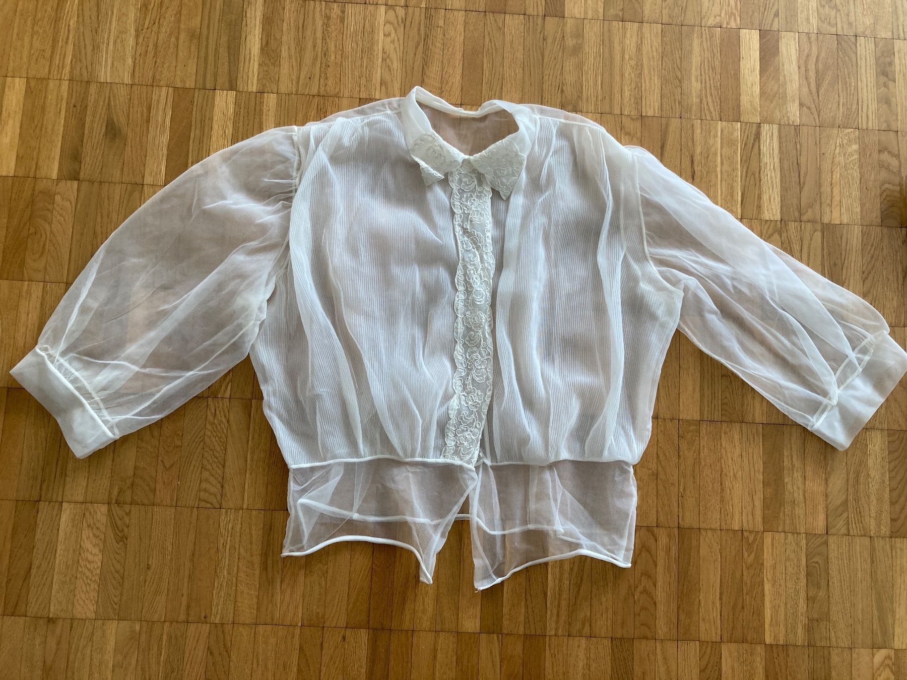 Vestiti: Kleider aus früheren Zeiten – Usato da Winterthur venduto da Quilterin 5