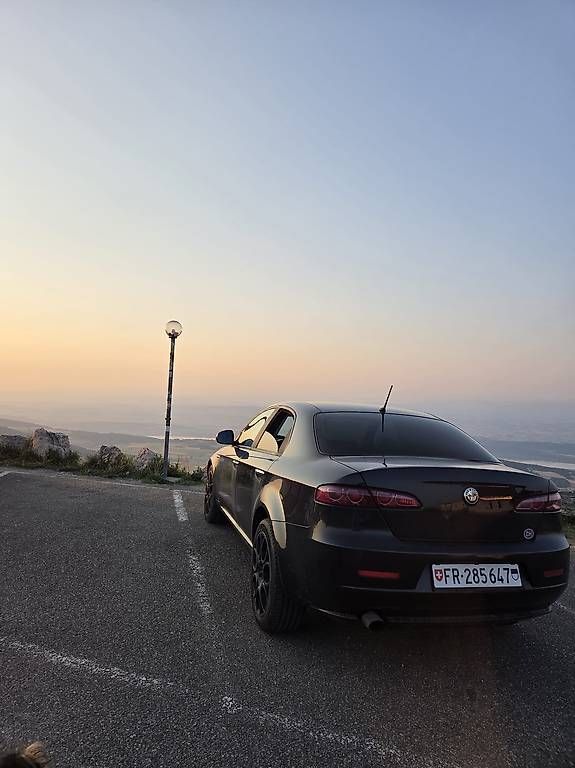 Alfa Romeo Autos: Alfa Roméo – D'occasion à Misery par caropett11 1