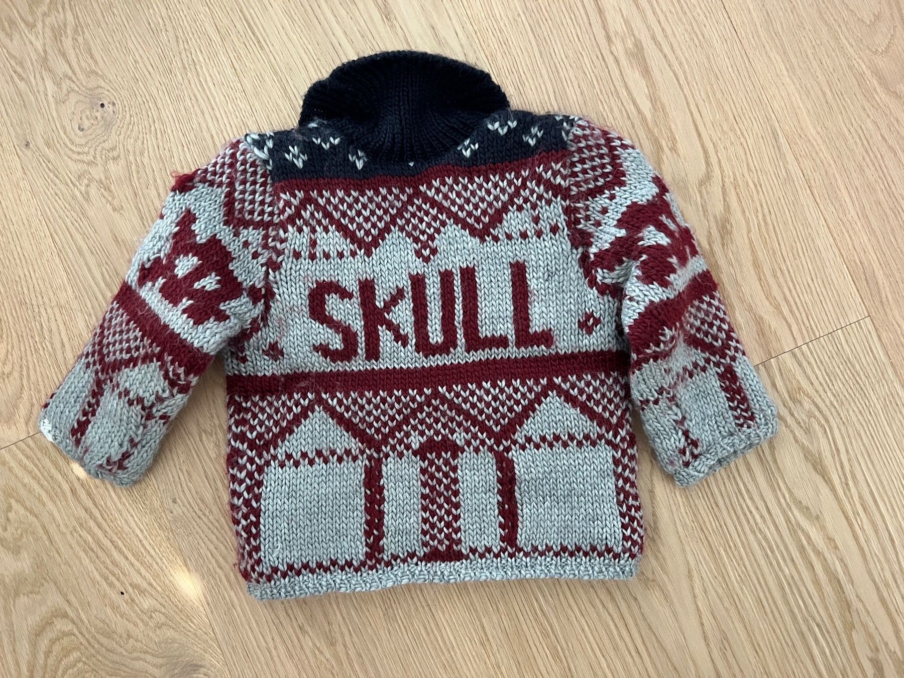 Zara Jacken: Strickjacke von ZARA Gr. 92 – Gebraucht aus Ennetbaden von Katiusia 2
