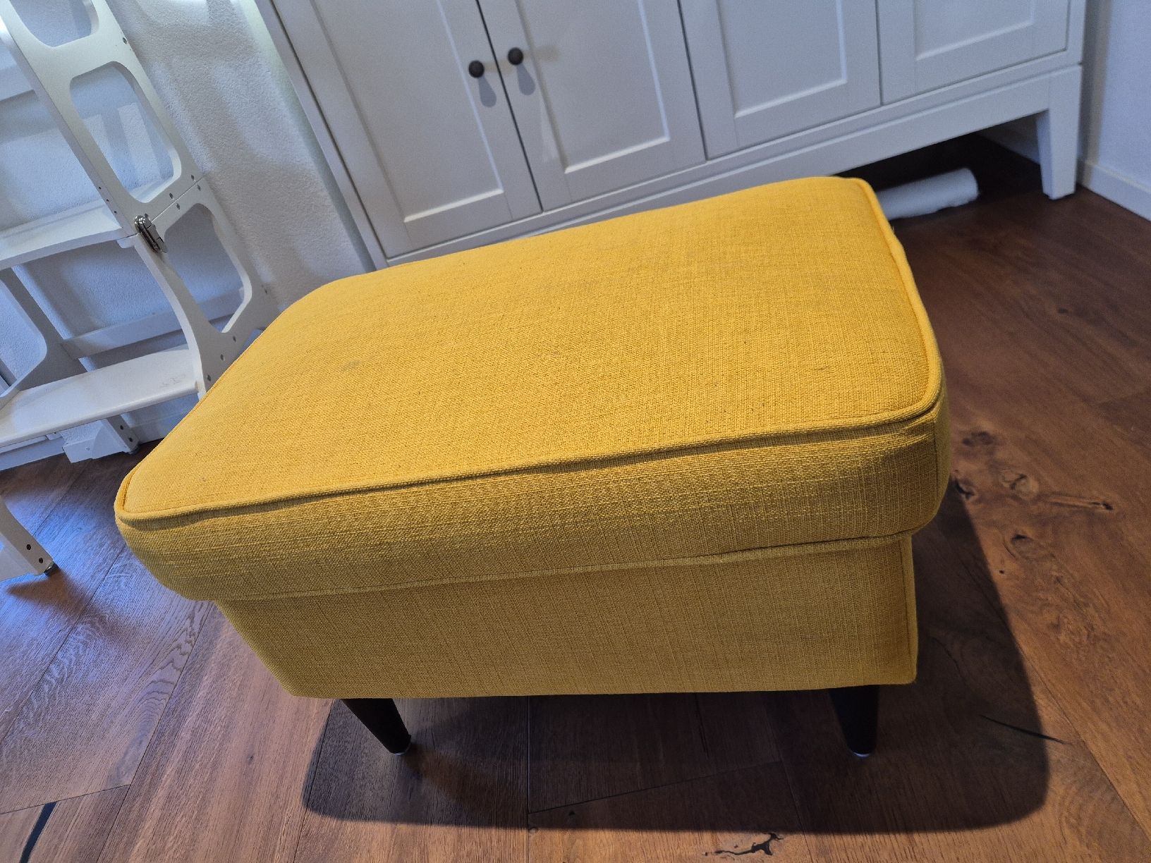Ikea Poltrone: IKEA STRANDMON Ohrensessel inkl. Hocker – Usato da Thun venduto da tri-tra-trio 9