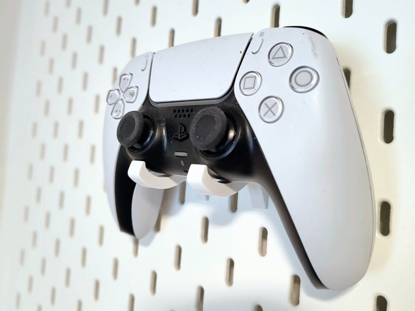 Ikea Supporti a parete: IKEA Skadis Controller-Halterung – Nuovo e nell'imballaggio originale da LUZERN venduto da 6O15