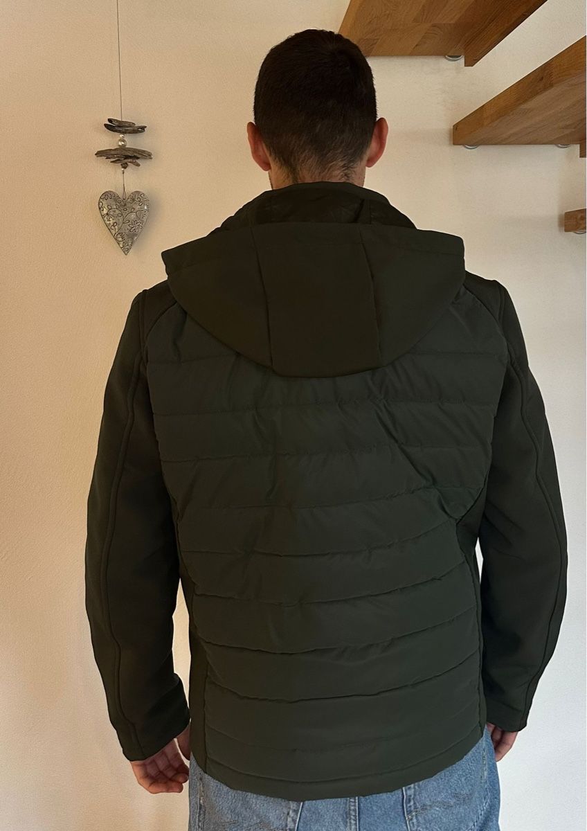 Giacche: Olivgrüne Herren Jacke, Grösse S / M, Emblems Pride&Glory, w – Nuovo (secondo la descrizione) da Schöftland venduto da Franz_der_Haendler 1