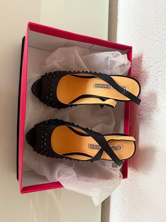 Scarpe da donna: Buffalo Leder High Heels Gr. 37 – Usato da Wahlen b. Laufen venduto da mic_vn7n 1