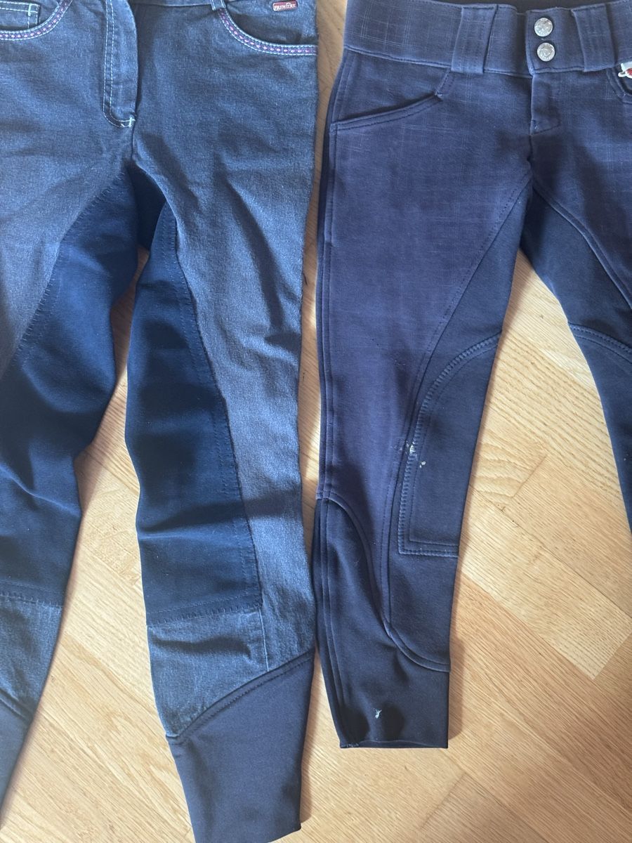 Pantaloni: 2 Reiterhosen, 1 Jeans 128 – Usato da Wädenswil venduto da dorodi 2
