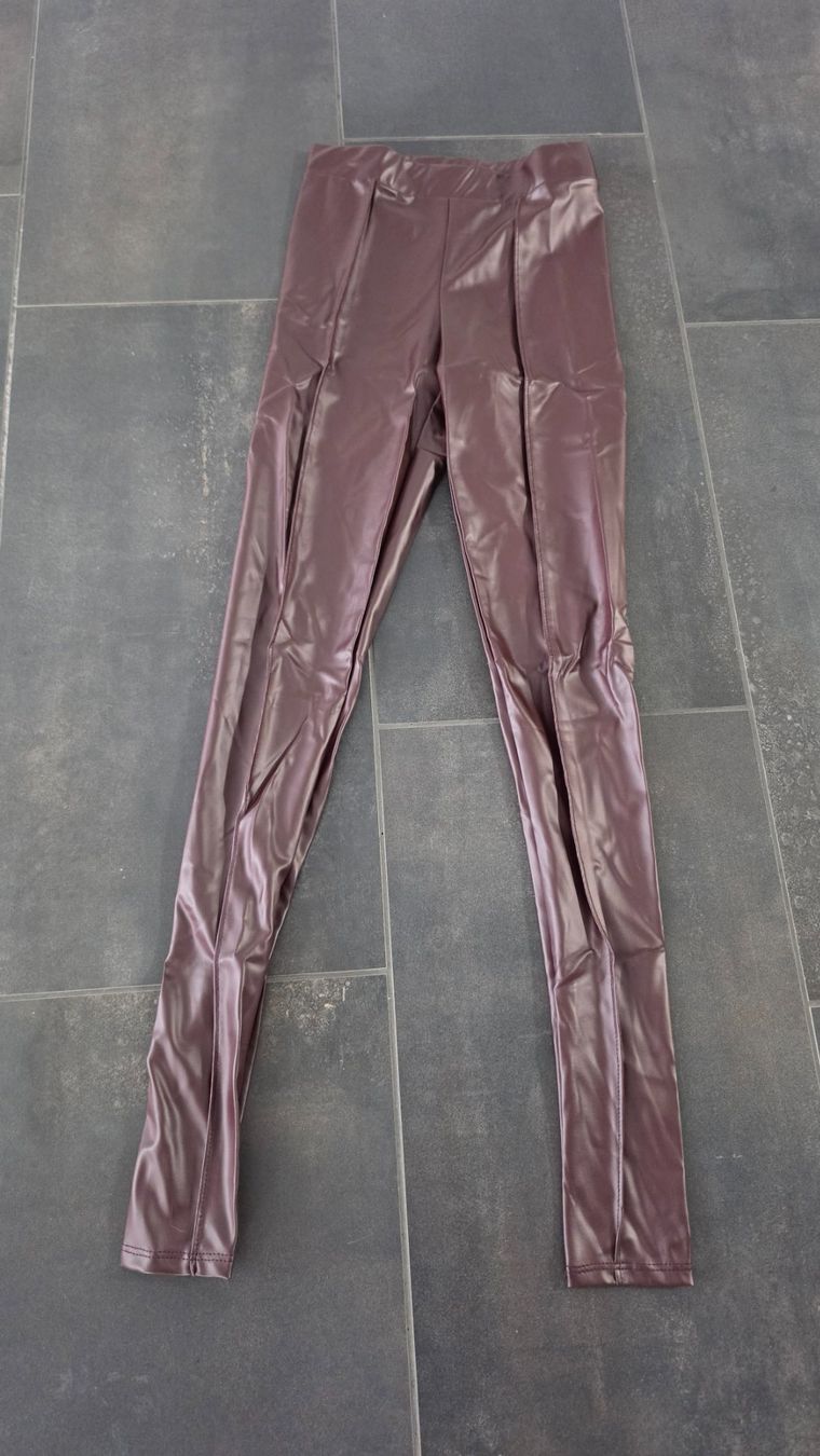 Leggings: Kunstleder Leggings – Neu (gemäss Beschreibung) aus Mägenwil von Lea.SN